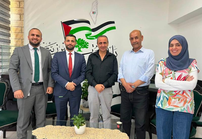 بلدية بيرزيت تبحث تعزيز الشراكة والتعاون مع شركة الاتصالات الفسطينية جوال 