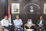 رئيس بلدية بيرزيت ورئيس بلدية عطارة يبحثات مع الوزير شعبان سبل مواجهة التوسع الاستعماري والتجريف 