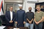 رئيس البلدية يزور قاضي المحكمة الشرعية مهنئًا باستلام منصبه الجديد