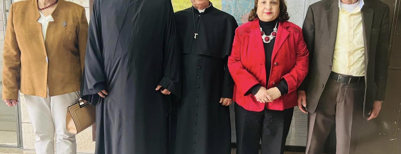 تبادل التهاني بالعيدين عيد الفطر السعيد وعيد الفصح المجيد